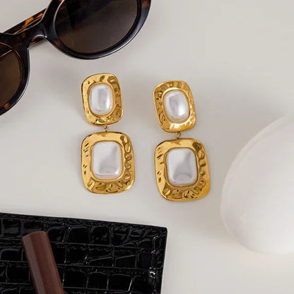 Elara Pearl Drop Earrings