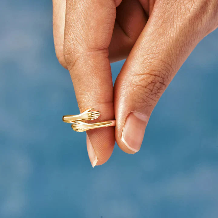Adjustable Hug Ring