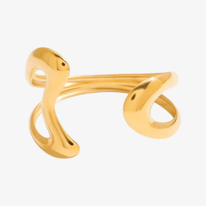 Mila Sculpted Gold Bangle