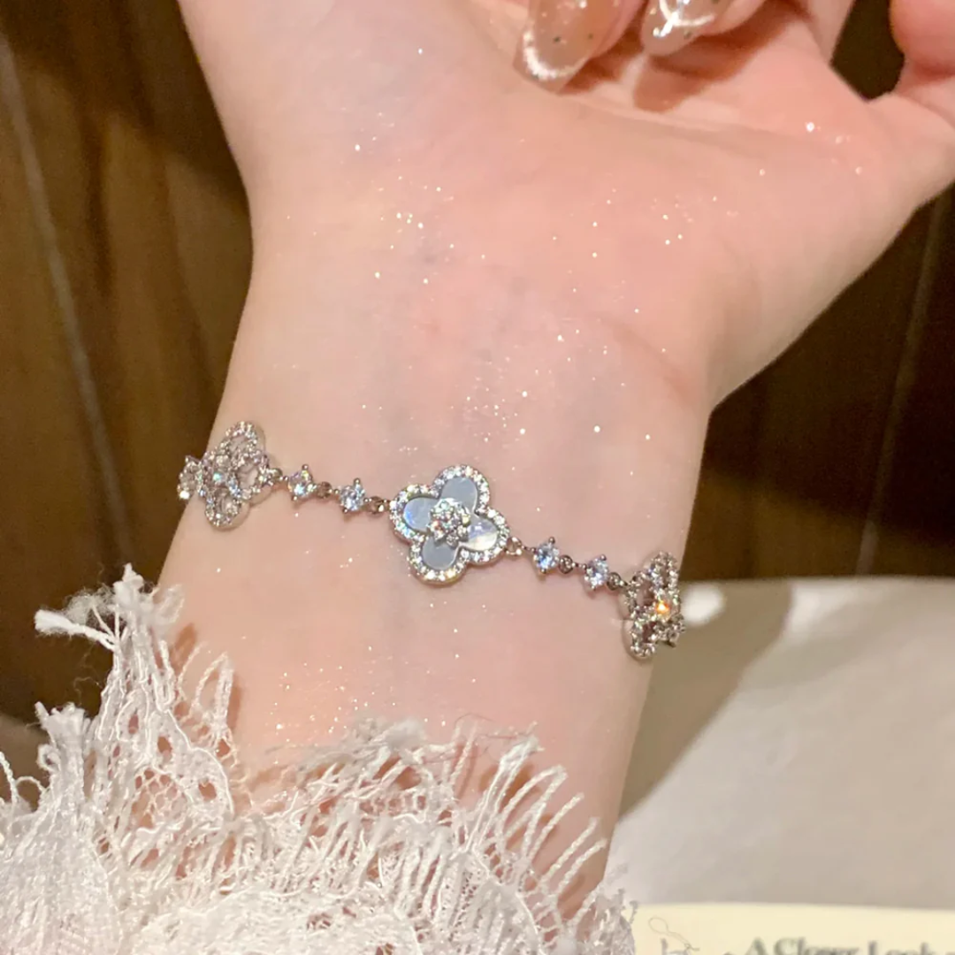 Hana Clover Bracelet