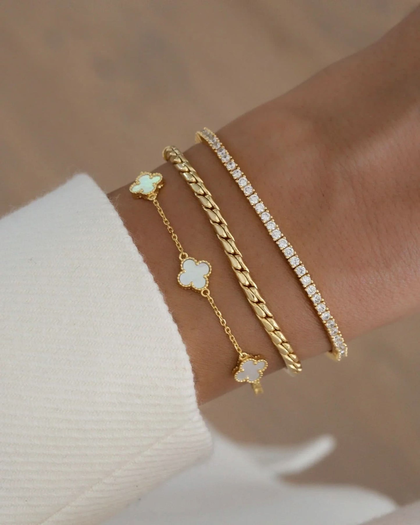 Clover Pearl Chain Bracelet