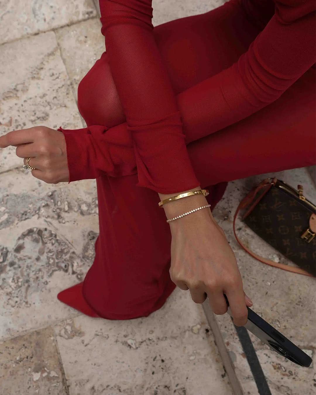 Thin Love Gold Bracelet