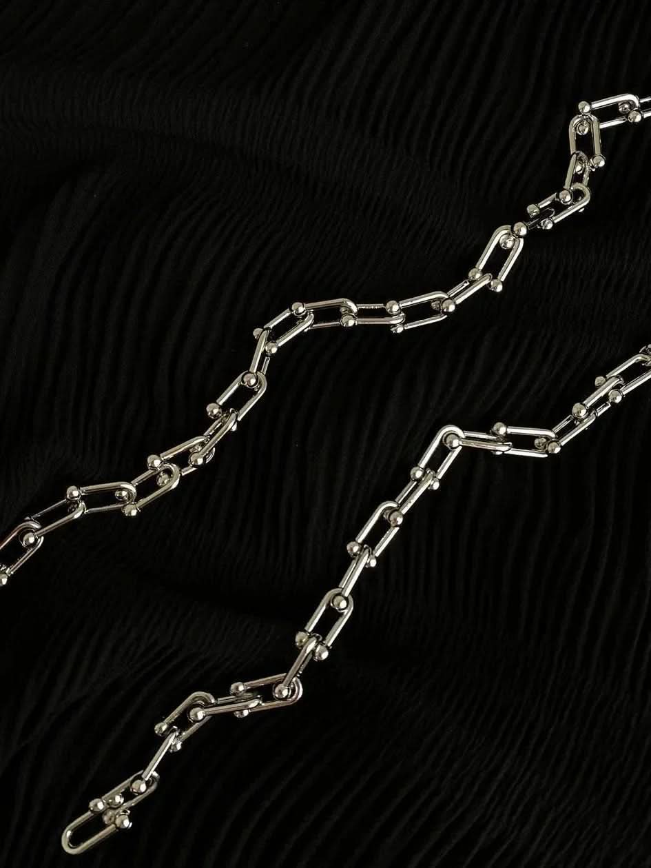 Arc Link Chain Necklace